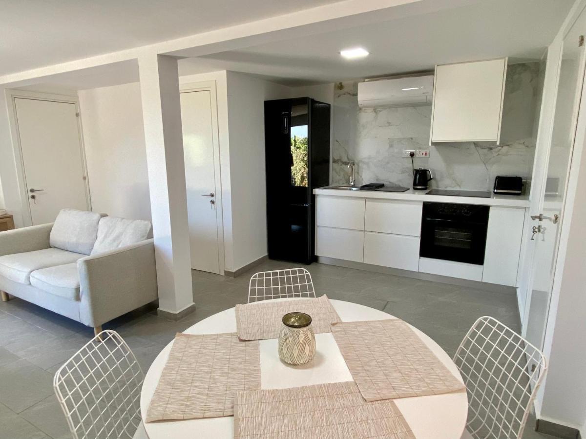 Ammos Luxury Suits And Residences Peyia Buitenkant foto
